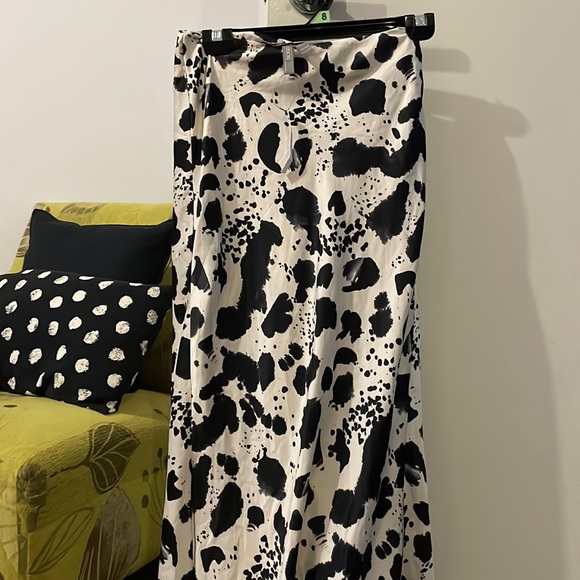 ASOS smudge print slip skirt size 8 - Picture 2 of 5